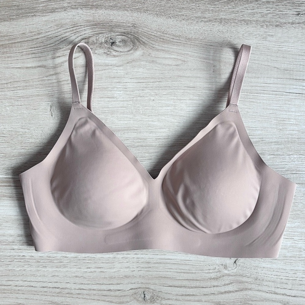 Seamless Nude Bra